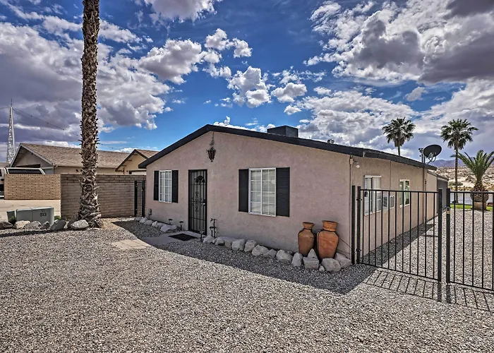 Restful Riverfront Retreat W/ Private Dock + Patio Bullhead City